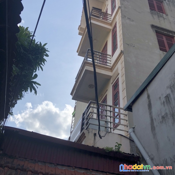 Chính chủ cho thuê nhà tại 439b âu cơ, tây hồ dt60m2x4 tầng giá 17tr/th lh 0904852509
