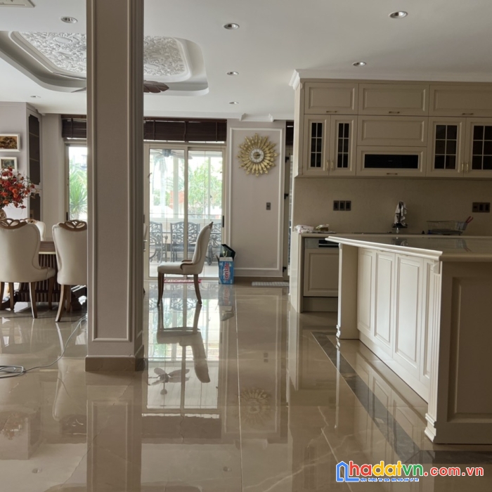 Bán biệt thự góc 2 mặt tiền ,đường tân phú , phú mỹ hưng, quận 7