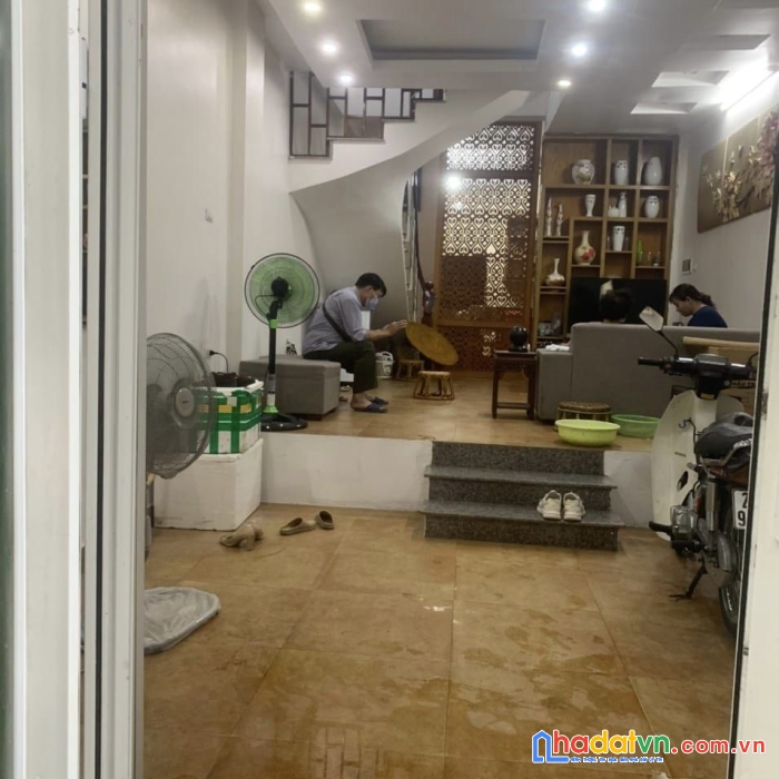 Bán nhà triều khúc - nhà đẹp tự xây - ngõ oto tránh - 60m2 7 tỷ