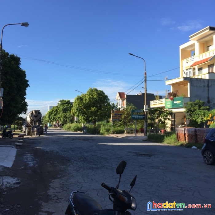 Cần bán lô đất mặt đường hoàng mai