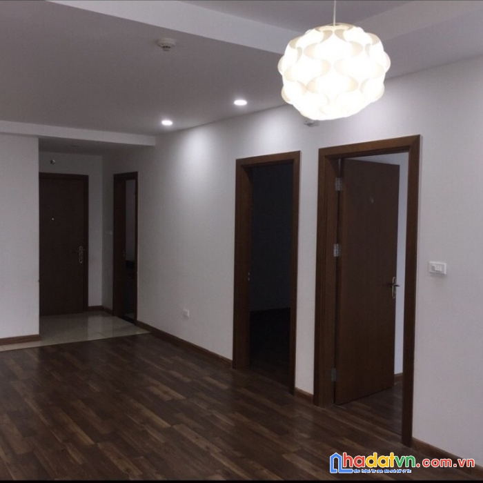 Chính chủ cần bán căn hộ r4 goldmark city , mỹ đình - lh 0904231380 (zalo )