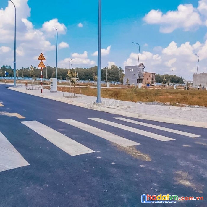 Bán lô đất 106,7 m2 ở ngay gần chợ vĩnh tân , xã vĩnh tân, thị xã tân uyên, bình dương