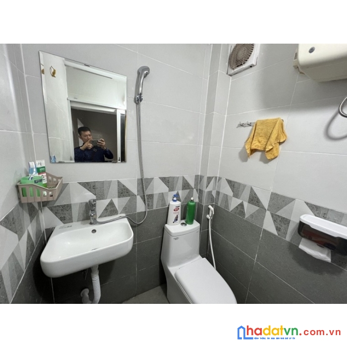 Bán nhà phân lô cán bộ phố vũ xuân thiều quận long biên chỉ 2.3 tỷ