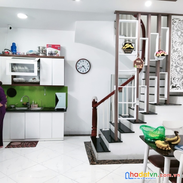 Bán nhà ngọc lâm- lô góc- ngõ thông,ô tô 3 bước- an sinh đỉnh cao