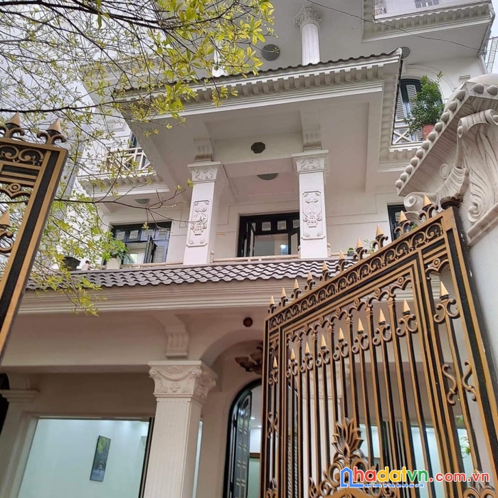 Bán biệt thự đường cầu giấy 190m2 4t mt 10m-khu quan chức vip chỉ 34 tỷ