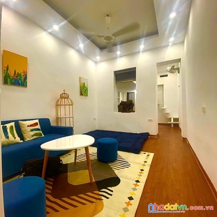 Bán nhà tập thể tầng 2 trung liệt quận đống đa ô tô đỗ cửa gần trường chợ bệnh viện 50m2 - 1.52 tỷ