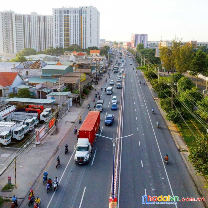 Bán nhà 5 lầu đẹp, hxt sát mặt tiền ql13, 104m2(4x26), gần vạn phúc city, 10.3 tỷ.