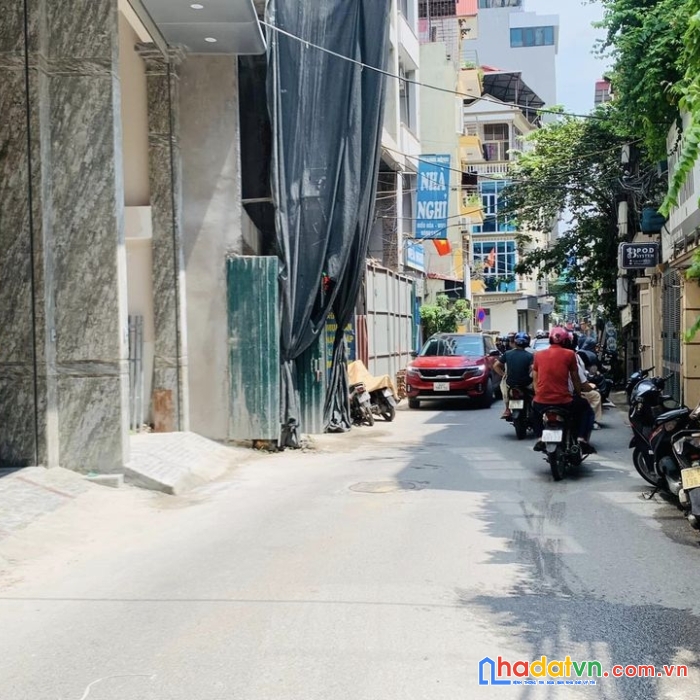 Hiếm có khó tìm 42m2*4t kim ngưu oto qua nhà chỉ 3.6 tỷ