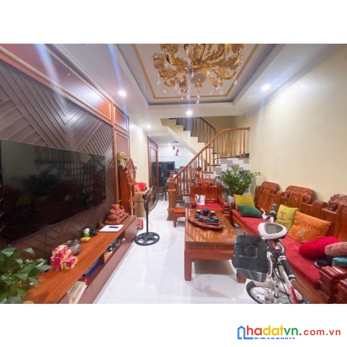 Siêu phẩm ngõ 1 bùi xương trạch , đẹp long lanh, cực thoáng, 34 m2 x5t, giá 4 tỷ 1