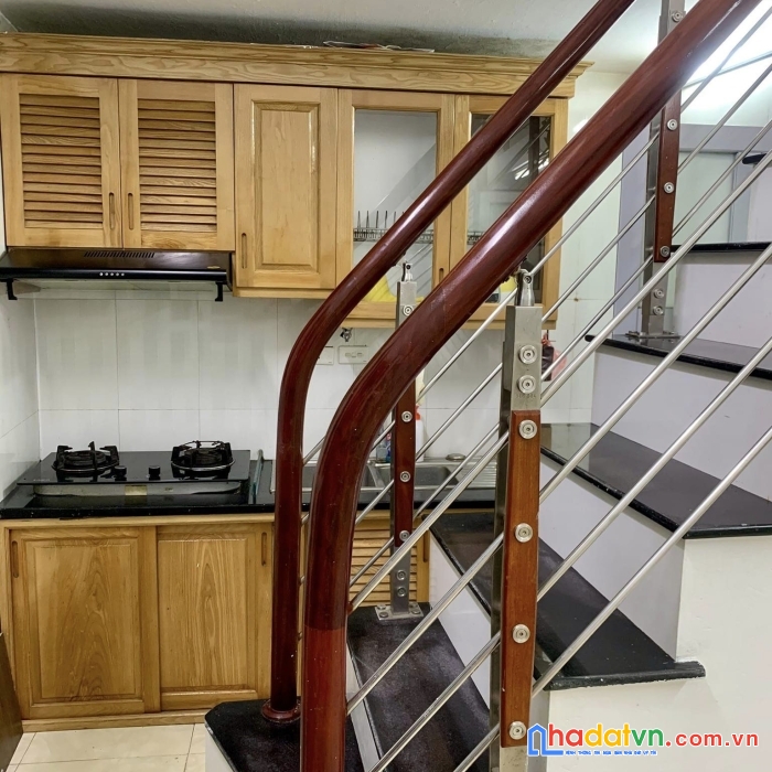 Nhà 3 tầng khách về ở luôn ngõ văn hương phố tôn đức thắng phường hàng bột diện tích sổ đỏ 23m2 x