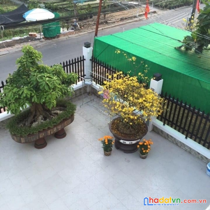 Bán nhà 300m2 cực kỳ hoành tráng sang trọng giữa lòng làng hoa  chỉ 7,5 tỷ