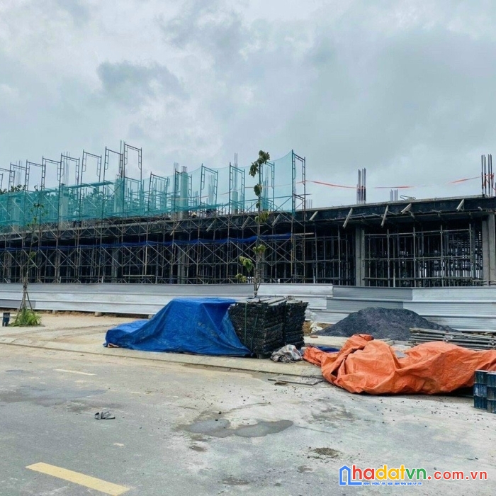 Sở hữu nhà phố tm 1trệt 3 lầu 5x22 mặt tiền đường nhà nước 30m chỉ với 900tr nhận ngay lãi suất 15%