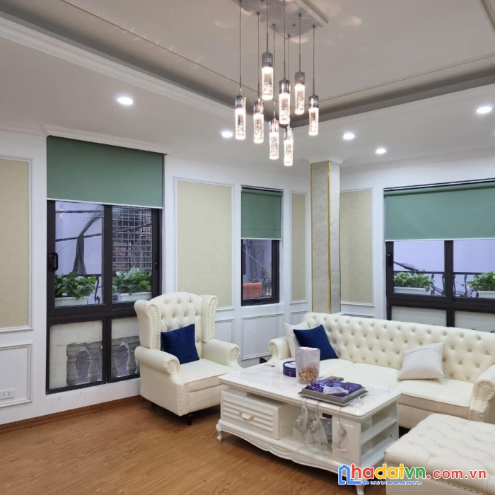 Bán nhà quận đống đa đường láng lô góc thang máy, ô tô đỗ cửa, xây 5 tầng giá 8,7 tỷ