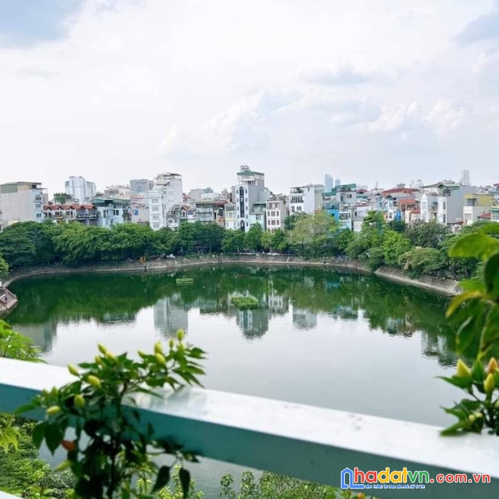 Bán quán cafe mặt hồ đống đa vỉa hè - mặt tiền 8m - thang máy nhỉnh 10 tỷ