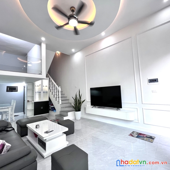 Bán nhà siêu đẹp ngọc thuỵ, ba bước ra phố, an sinh, nhiều tiện ích, 50m2x4.7m