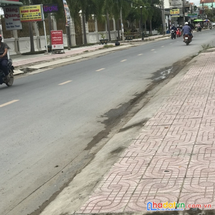 Bán nhà mặt tiền đường hùng vương gần cây xăng minh hớn.