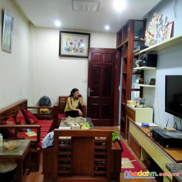 Bán nhà cầu giấy-gần phố-ba bước ra ngõ to-giá đầu tư-50mx4t-mt3,5