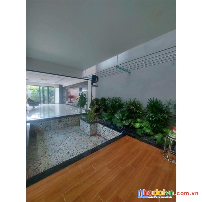 Nở hậu. bán nhà mặt tiền kinh doanh tô hiệu