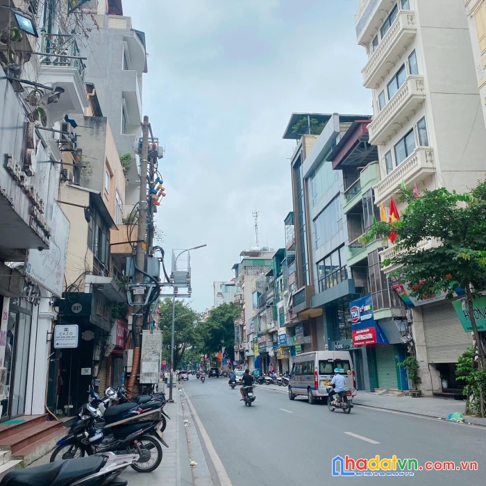Bán nhà mặt phố nguyễn khuyến- đđ,dt60m2 x 5t,mt3m,giá 13.8 tỷ.sđcc