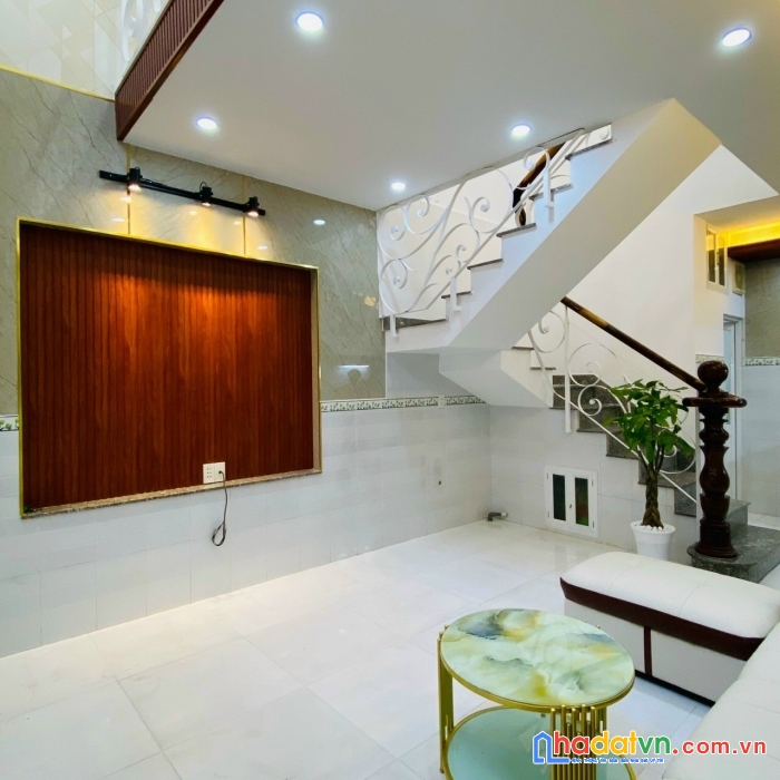 (bình thạnh) nhà đẹp, 2 lầu, 4 x 8m, hoàng hoa thám, chỉ 4.6 tỷ