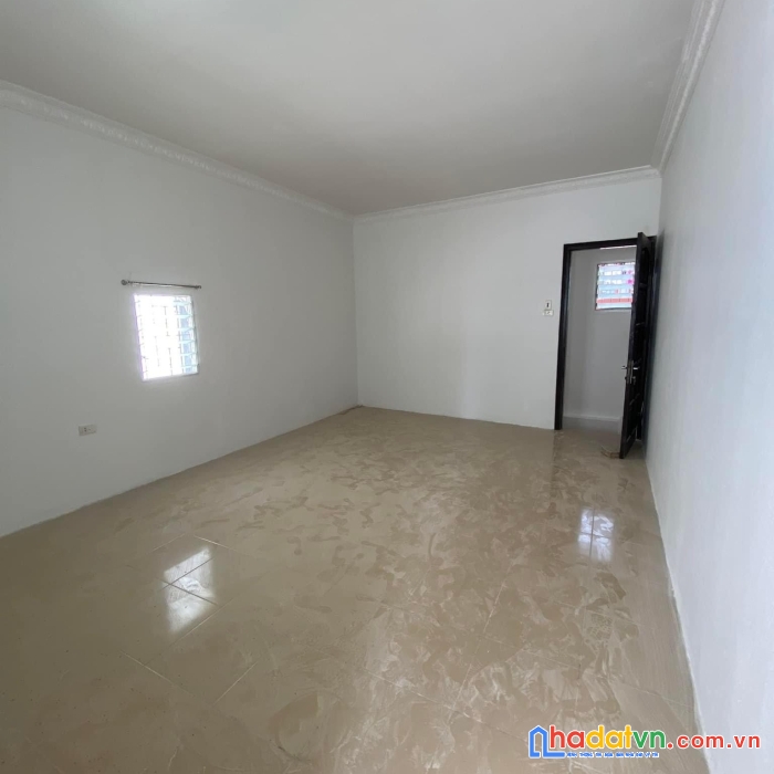 Bán nhà đẹp ở luôn đội cấn trung tâm ba đình gần lăng bác 2 mặt thoáng ngõ trước nhà rộng 37m2 -