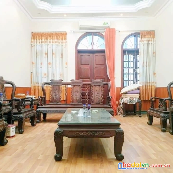 Hàng hot bán nhà hoàng văn thái 100m phân lô ô tô vào nhà mt 5m ở + kinh doanh giá bán đất