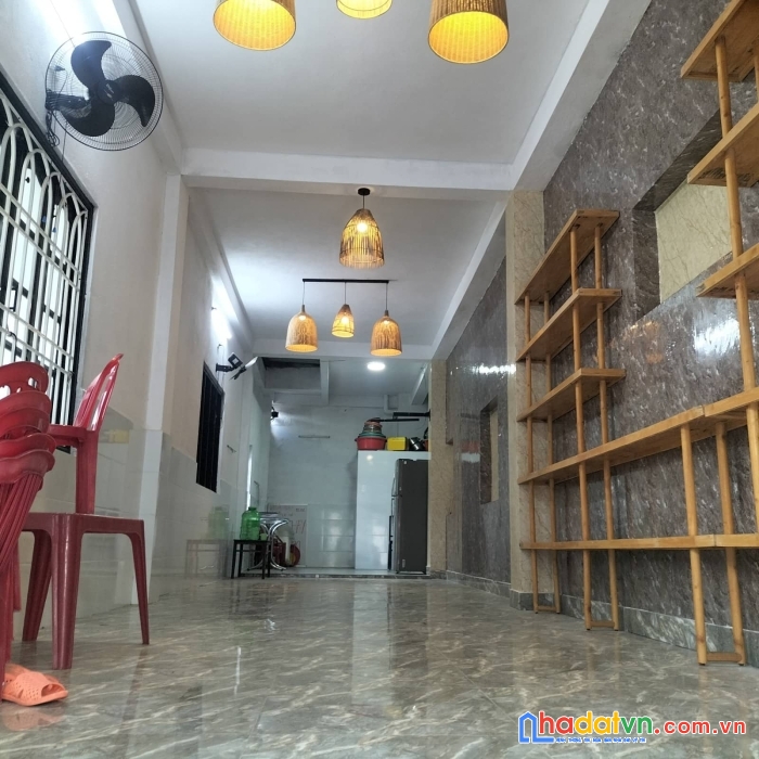 Nhà mặt tiền tô hiệu – hòa minh – liên chiểu , rất thuận tiện cho kinh doanh.