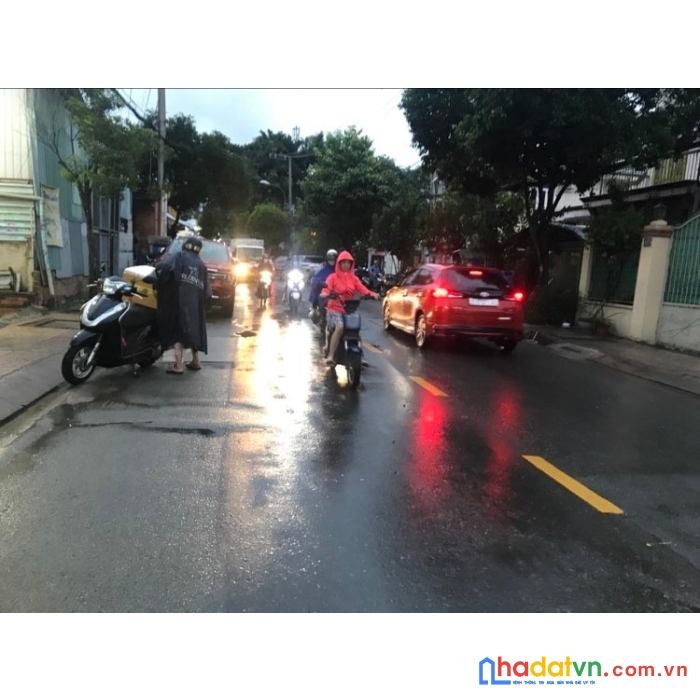 Bán nhà dương đình hội, quận 9, hxh, 290m2, ngang 7m, chỉ 42 tr.m2