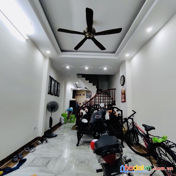 Nhà đẹp phố xuân đỉnh 50m 5t 4mmt gần phố oto kinh doanh giá nhỉnh 6 tỷ lh 0799198898