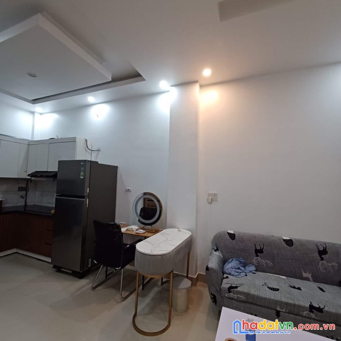 Nhà đẹp cầu giấy-ô tô đỗ cửa-kinh doanh, cho thuê trọ-40m2 4,9 tỷ