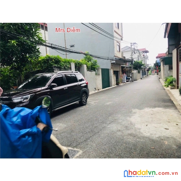 Chốt giá 51 triệu, mrs diễm cần bán 190m, mặt tiền 11m đất trục chính du nội, mai lâm,