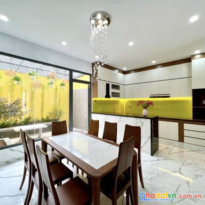 Mt8m khủng - hxh thông - tô hiến thành - 170m2 chỉ 16.9 tỷ - ở & kd