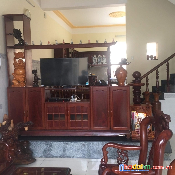 Bán gấp nhà mặt tiền kinh doanh đường tân lập đối diện vincom lê văn việt ngang 6m ,dài 30m 4 tầng