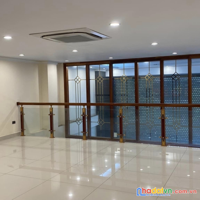Bán siêu phâm mặt phố đội cấn 10 tầng 100m2 - vừa ở vừa kinh doanh hoặc cho thuê vp giá 46 tỷ