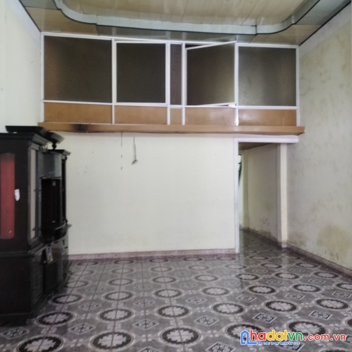 Nhà kiệt ô tô tôn đản, 100m2, 30m ra mặt tiền, đi vài bước