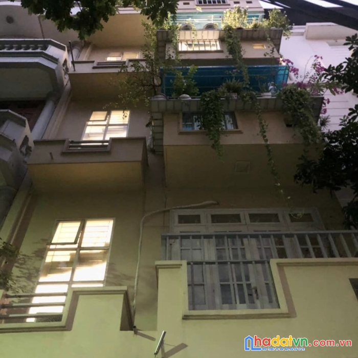 Bán nhà minh khai. hai bà trưng, 55m2 x 5 tầng, mt 5,5m, ngõ thông, vỉa hè.