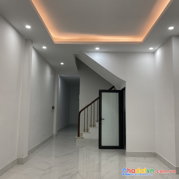 Nguyễn đình chiểu-hbt 6t thang máy nhà mới đẹp cách phố 10m 50m 10.5 tỷ  0899024999