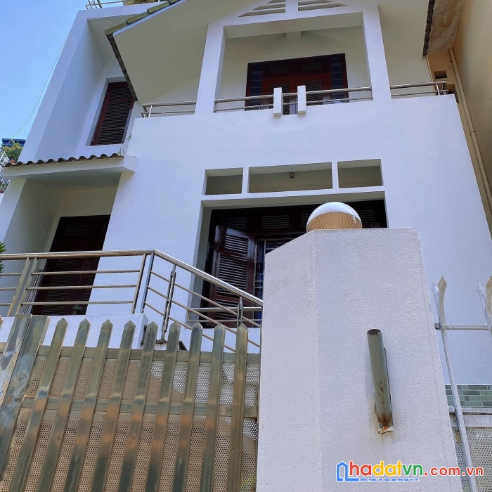 Bán biệt thự 192 lê trọng tấn-thanh xuân-111m2 4t-mt 7m-gara 2 ô tô chỉ 13.8 tỷ