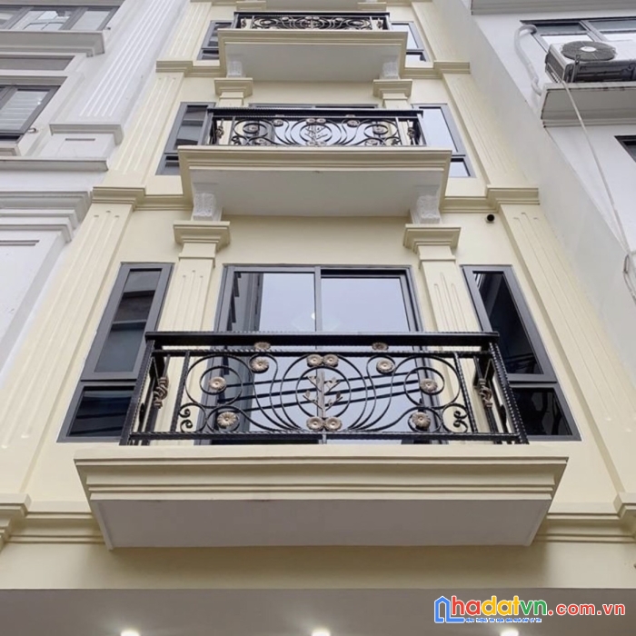 Bán nhà phân lô vip hoàng sâm cầu giấy 9 tỷ-vip- ô tô qua nhà