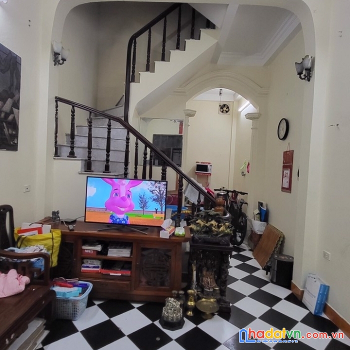 Chính chủ bán nhà đội cấn 40m 4t 4mmt gần phố oto kinh doanh giá nhỉnh 3 tỷ lh 0799198898