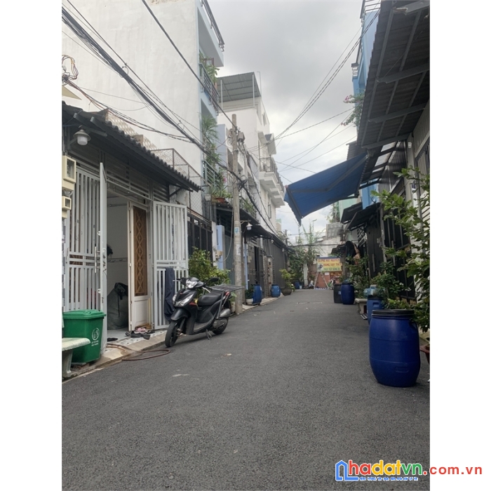 Bán nhà hẻm xe tải hoà bình tân phú gần đầm sen 84m2, ngang 6m giá rẻ