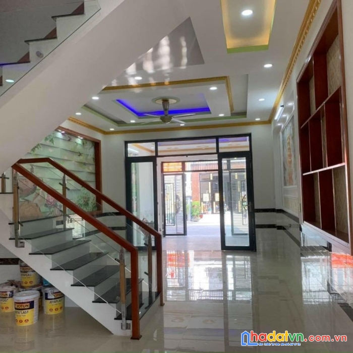 Nợ cờ bạc cần bán gấp nhà thủ dầu một 