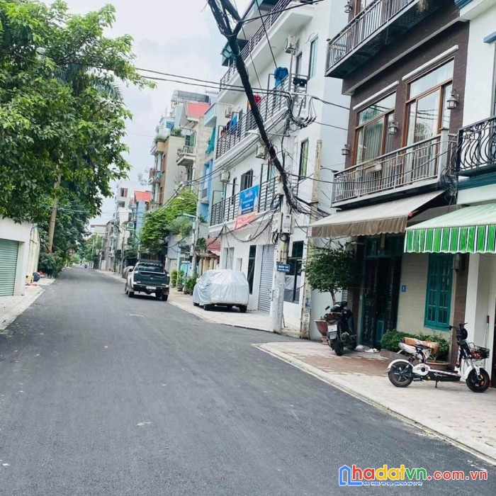 Cô hoa cần bán nhà phố trạm, 2 ô tô tránh, lô góc, kinh doanh 96m mt6 giá 9.7 tỷ