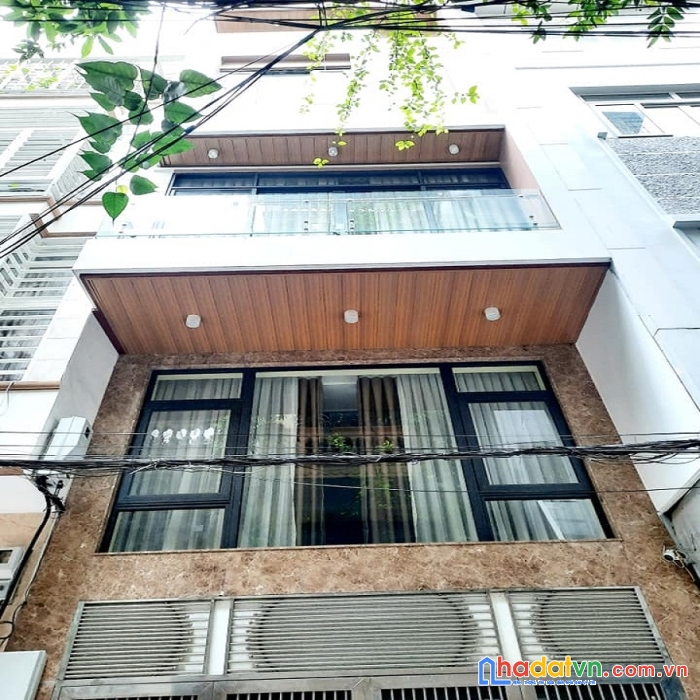 Dương quảng hàm, 65m2 x 5t thang máy, mặt tiền 4.3m, giá chào 10.8 tỷ, oto qua nhà.