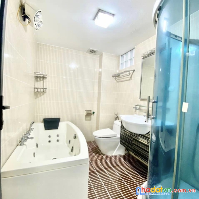 Cần bán nhà cổ nhuế đẹp mê ly như thiếu nữ chỉ 4t