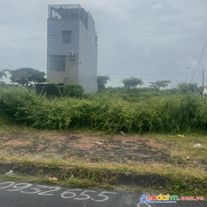 Bán lô đất mặt tiền đường xuân diệu p.long tâm tp.bà rịa