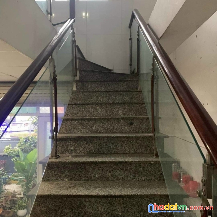 Bán nhà hai mặt tiền huỳnh tấn phát 710m2 sàn, dòng tiền 150 triệu/tháng