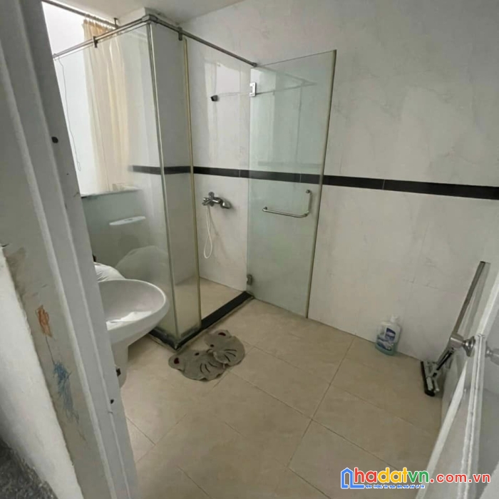 Bán nhà 3 tấm ,3pn,3wc có sổ hồng đường lê văn lương q.7 , dt: 4x11 ngay sau lưng lotte q.7 giá