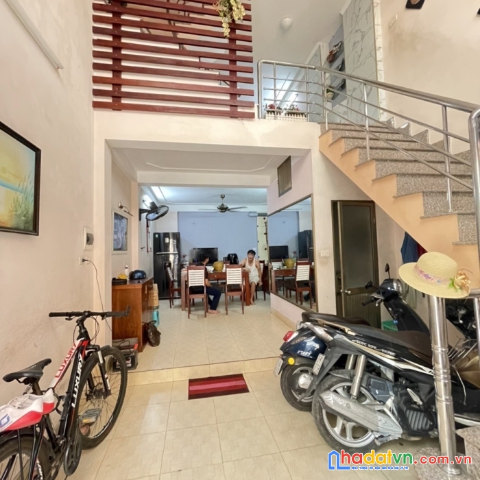 Bán nhà thanh liệt,kim giang 5m ra ô tô,40m,4t,mt4m,chỉ 3,6tỷ.