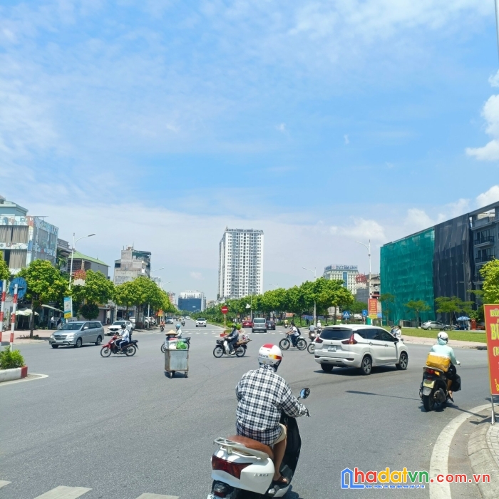 Bán nhà hồng tiến - long biên - dt 43 m2 x 4t - giá 3,9 tỷ - sổ đẹp, nở hậu, bao phí sang tên -
